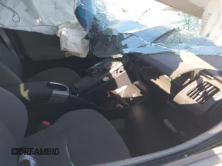 2015 Toyota Prius Four z VIN JTDKN3DU7F0444641, wystawiony jako IAAI lot #40380250 z przebiegiem Nie podano mil oraz . Historia ofert i sprzedaży dostępna na DreamBid. Obrazek 5.