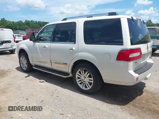 2007 Lincoln Navigator with VIN 5LMFU27507LJ08406, listed as a IAAI auction lot 42740531 with 152,405 mi miles and . Bid and sale history available at DreamBid. Image 3.