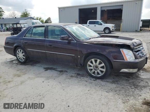 2008 Cadillac DTS 1SD z VIN 1G6KD57Y58U104142, wystawiony jako Copart lot #55274255 z przebiegiem 229 226 mil mil oraz Szkoda całkowita • Salvage title. Historia ofert i sprzedaży dostępna na DreamBid. Obrazek 4.