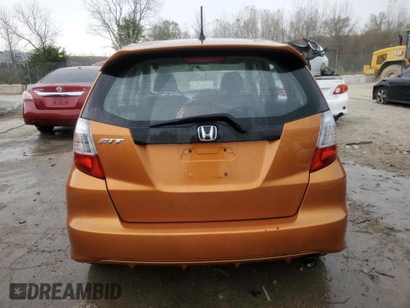 2010 Honda Fit Sport с VIN JHMGE8H6XAS008103, выставлен на аукционе Copart как лот 80005364 с пробегом 162 210 миль миль и На запчасти • Non repairable. История ставок и продаж доступна на DreamBid. Изображение 6.