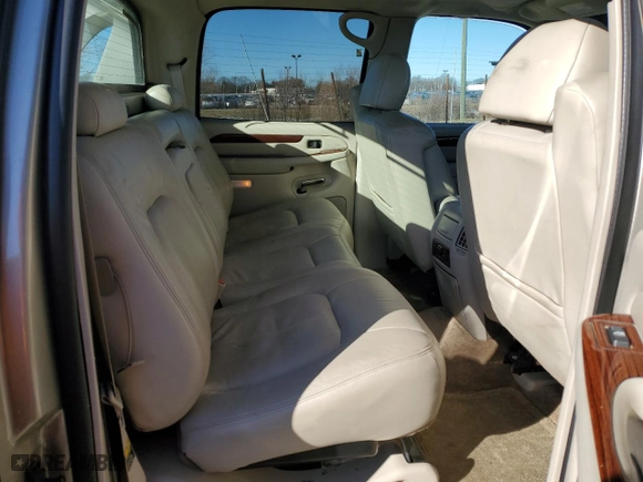 2002 Cadillac Escalade EXT with VIN 3GYEK63NX2G346057, listed as a Copart auction lot 42330535 with 273348 miles and Salvage Title. Bid and sale history available at carsss.com. Image 11.