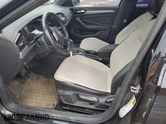 2019 Volkswagen Jetta SEL z VIN 3VWE57BU7KM023787, wystawiony jako Copart lot #56206645 z przebiegiem 158 959 mil mil oraz Szkoda całkowita • Salvage title. Historia ofert i sprzedaży dostępna na DreamBid. Obrazek 7.