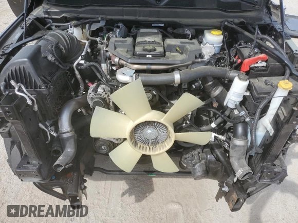 2024 Ram 2500 Big Horn z VIN 3C6UR5DL4RG181144, wystawiony jako Copart lot #52783665 z przebiegiem 39 062 mil mil oraz Czysty tytuł • Clean title. Historia ofert i sprzedaży dostępna na DreamBid. Obrazek 11.