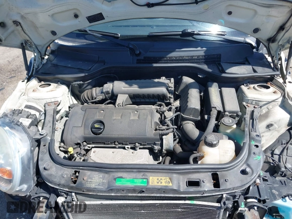 2008 MINI Hardtop with VIN WMWMF33598TU66736, listed as a IAAI auction lot 42118994 with 136,569 mi miles and . Bid and sale history available at DreamBid. Image 10.