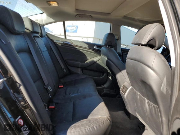 2016 Kia Cadenza Premium with VIN KNALN4D73G5220806, listed as a Copart auction lot 80949724 with 88,114 mi miles and Salvage Title. Bid and sale history available at carsss.com. Image 10.