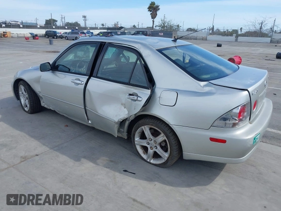 2001 Lexus IS 300/350 z VIN JTHBD182210024468, wystawiony jako IAAI lot #41935301 z przebiegiem 162 273 mil mil oraz . Historia ofert i sprzedaży dostępna na DreamBid. Obrazek 3.