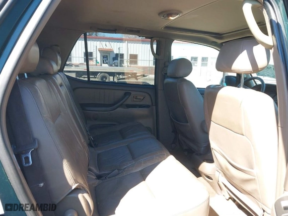 2001 Toyota Sequoia Limited with VIN 5TDBT48A01S048312, listed as a IAAI auction lot 41705751 with 283,397 mi miles. Bid and sale history available at carsss.com. Image 8.