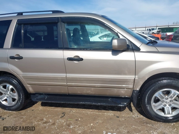 2004 Honda Pilot EX with VIN 2HKYF18574H578967, listed as a IAAI auction lot 41622715 with 150,803 mi miles. Bid and sale history available at carsss.com. Image 13.