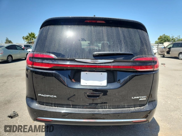 2023 Chrysler Pacifica Limited with VIN 2C4RC3GG8PR604835, listed as a Copart auction lot 57661325 with 33,232 mi miles and Salvage title. Bid and sale history available at DreamBid. Image 6.