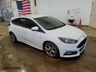 2017 Ford Focus ST with VIN 1FADP3L9XHL273004, listed as a Copart auction lot 46921955 with 103,619 mi miles and Clean Title. Bid and sale history available at carsss.com. Image 4.