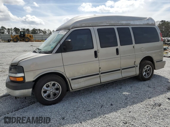 2004 Chevrolet Express Passenger z VIN 1GBFG15TX41155433, wystawiony jako Copart lot #48826455 z przebiegiem 327 969 mil mil oraz Szkoda całkowita • Salvage title. Historia ofert i sprzedaży dostępna na DreamBid. Obrazek 1.