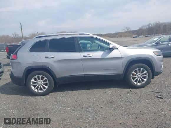 2019 Jeep Cherokee Latitude with VIN 1C4PJMCB4KD239465, listed as a IAAI auction lot 41849483 with 81,229 mi miles. Bid and sale history available at carsss.com. Image 13.