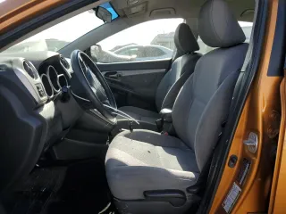 2009 Toyota Matrix z VIN 2T1KU40E99C023747, wystawiony jako Copart lot #56692735 z przebiegiem 190 515 mil mil oraz Czysty tytuł • Clean title. Historia ofert i sprzedaży dostępna na DreamBid. Obrazek 7.