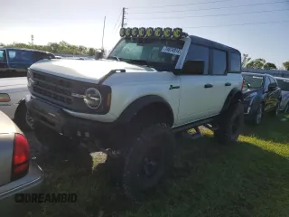 2022 Ford Bronco with VIN 1FMEE5BP4NLB45977, listed as a Copart auction lot 74874914 with 13,719 mi miles and Salvage Title. Bid and sale history available at DreamBid. Image 1.
