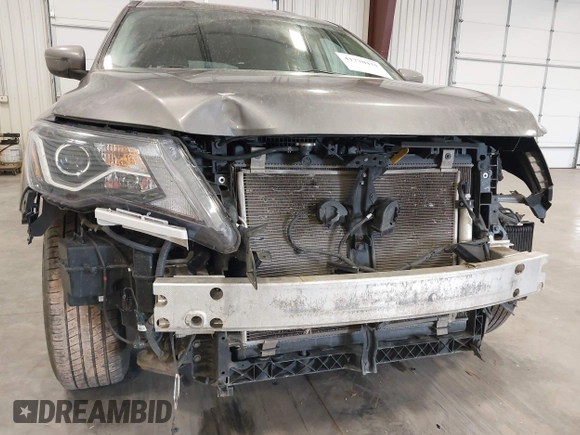 2017 Nissan Pathfinder SV with VIN 5N1DR2MM6HC662994, listed as a IAAI auction lot 41770431 with 184,485 mi miles. Bid and sale history available at carsss.com. Image 6.