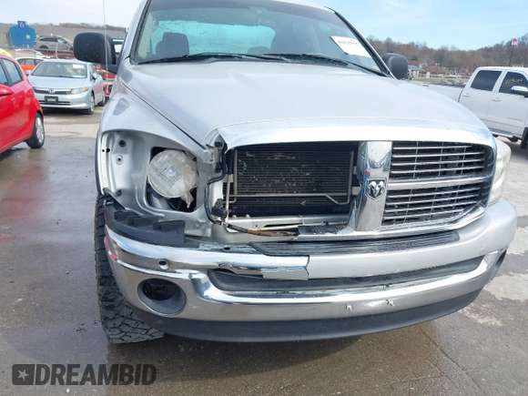 2008 Dodge 1500 SLT with VIN 1D7HU18228J122115, listed as a IAAI auction lot 41835555 with 310,462 mi miles. Bid and sale history available at carsss.com. Image 6.