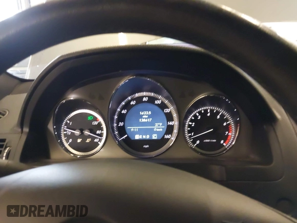 2009 Mercedes-Benz C-Class 3.5L Sport with VIN WDDGF56X09F203811, listed as a IAAI auction lot 41379469 with 138,617 mi miles. Bid and sale history available at carsss.com. Image 7.