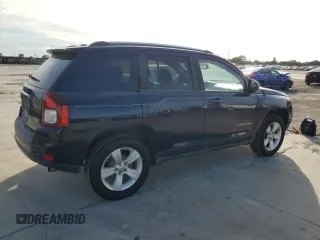 2014 Jeep Compass High Altitude with VIN 1C4NJCEA9ED678722, listed as a Copart auction lot 86573694 with 234,985 mi miles and Clean Title. Bid and sale history available at carsss.com. Image 3.