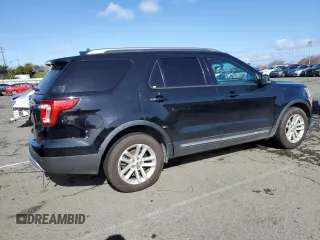 2016 Ford Explorer XLT with VIN 1FM5K7D83GGA52132, listed as a Copart auction lot 45406385 with 134,703 mi miles and Salvage Title. Bid and sale history available at carsss.com. Image 3.