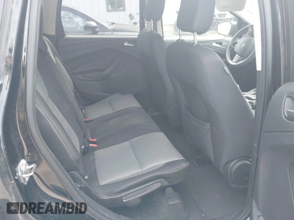 2019 Ford Escape SE with VIN 1FMCU9GD9KUA66116, listed as a IAAI auction lot 42070604 with 98,777 mi miles. Bid and sale history available at carsss.com. Image 8.