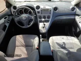 2010 Toyota Matrix S z VIN 2T1KE4EE7AC038080, wystawiony jako Copart lot #52586595 z przebiegiem 159 301 mil mil oraz Szkoda całkowita • Salvage title. Historia ofert i sprzedaży dostępna na DreamBid. Obrazek 8.