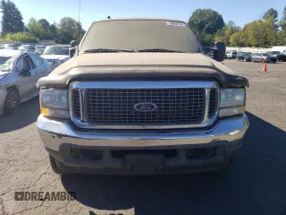 2003 Ford Excursion XLT z VIN 1FMNU41S83EA16158, wystawiony jako Copart lot #73062414 z przebiegiem 353 053 mil mil oraz Czysty tytuł • Clean title. Historia ofert i sprzedaży dostępna na DreamBid. Obrazek 5.