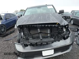 2021 Ram 1500 Tradesman z VIN 3C6RR6KT2MG704541, wystawiony jako IAAI lot #42234019 z przebiegiem 19 227 mil mil oraz . Historia ofert i sprzedaży dostępna na DreamBid. Obrazek 12.