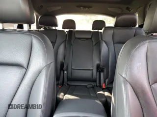 2017 Audi Q7 Premium Plus with VIN WA1LAAF76HD033118, listed as a Copart auction lot 66484325 with 155,037 mi miles and Clean title. Bid and sale history available at DreamBid. Image 10.