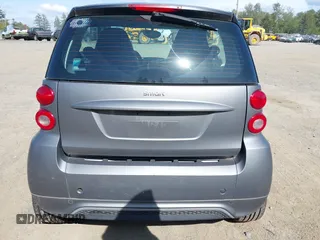 2013 Smart fortwo Pure с VIN WMEEJ3BA5DK622812, выставлен на аукционе IAAI как лот 42356026 с пробегом 64 983 миль миль и . История ставок и продаж доступна на DreamBid. Изображение 16.