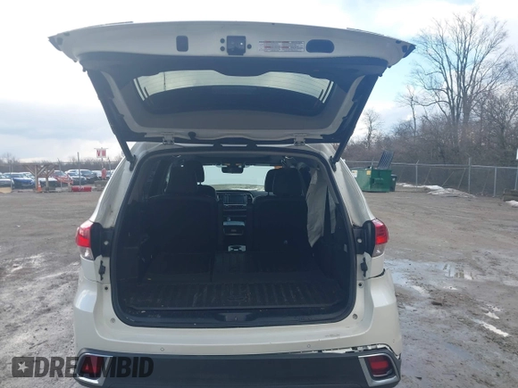 2017 Toyota Highlander Limited with VIN 5TDDZRFH7HS446499, listed as a IAAI auction lot 41681302 with 89,055 mi miles and . Bid and sale history available at DreamBid. Image 17.