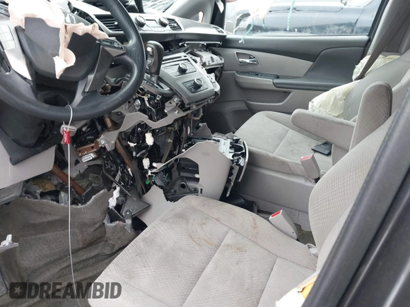 2015 Honda Odyssey LX с VIN 5FNRL5H21FB078427, выставлен на аукционе IAAI как лот 42000305 с пробегом Не указан миль и . История ставок и продаж доступна на DreamBid. Изображение 5.