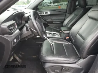 2020 Ford Explorer XLT z VIN 1FMSK8DH0LGA63799, wystawiony jako Copart lot #59457225 z przebiegiem 114 160 mil mil oraz Szkoda całkowita • Salvage title. Historia ofert i sprzedaży dostępna na DreamBid. Obrazek 7.