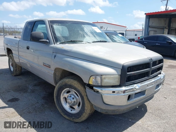 2000 Dodge Ram 2500 with VIN 3B7KC236XYG131214, listed as a IAAI auction lot 41816946 with 1 mi miles. Bid and sale history available at carsss.com. Image 1.