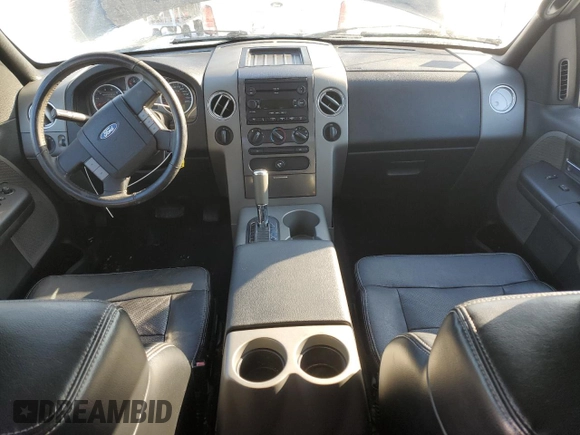 2006 Ford F-150 XLT z VIN 1FTPX04526KB05118, wystawiony jako Copart lot #41394315 z przebiegiem 122 502 mil mil oraz Czysty tytuł • Clean title. Historia ofert i sprzedaży dostępna na DreamBid. Obrazek 8.