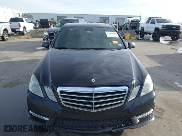 2012 Mercedes-Benz E E 350 Luxury with VIN WDDHF5KB1CA524212, listed as a IAAI auction lot 41041293 with 358,857 mi miles. Bid and sale history available at carsss.com. Image 12.