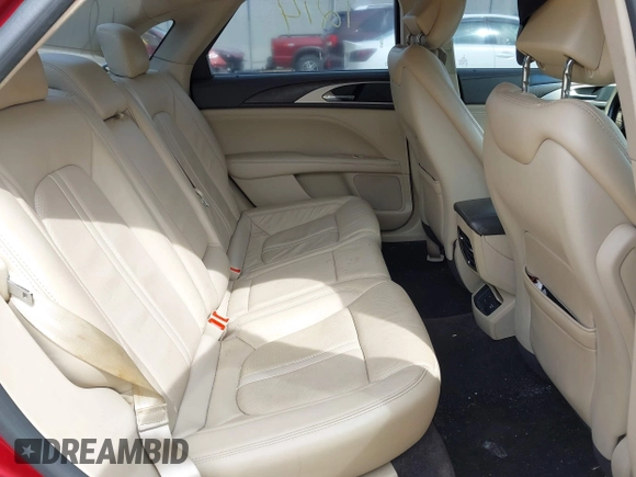 2017 Lincoln MKZ Reserve z VIN 3LN6L5E97HR638047, wystawiony jako IAAI lot #41911214 z przebiegiem 135 491 mil mil oraz . Historia ofert i sprzedaży dostępna na DreamBid. Obrazek 8.