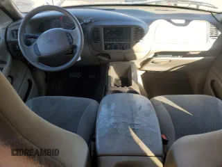 2000 Ford Expedition XLT with VIN 1FMRU15LXYLB33052, listed as a Copart auction lot 43271215 with 199,675 mi miles and Salvage Title. Bid and sale history available at carsss.com. Image 8.