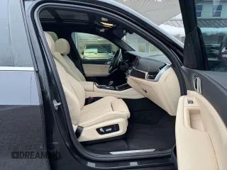 2021 BMW X5 sDrive40i with VIN 5UXCR4C04M9G59370, listed as a Copart auction lot 46171165 with 132,083 mi miles and Clean Title. Bid and sale history available at carsss.com. Image 5.