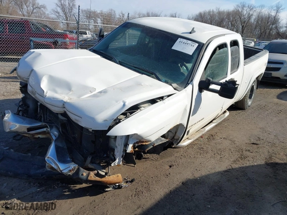 2009 Chevrolet Silverado 1500 LT with VIN 1GCEK29029Z141921, listed as a IAAI auction lot 41449735 with 0 mi miles. Bid and sale history available at carsss.com. Image 2.