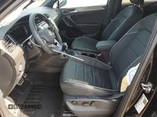2024 Volkswagen Tiguan SEL R-Line с VIN 3VV4B7AX9RM169462, выставлен на аукционе Copart как лот 59435985 с пробегом 11 321 миль миль и Списание • Salvage title. История ставок и продаж доступна на DreamBid. Изображение 7.