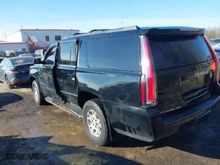 2017 GMC Yukon XL SLT with VIN 1GKS2GKC7HR285648, listed as a IAAI auction lot 41389631 with 84,989 mi miles. Bid and sale history available at carsss.com. Image 3.
