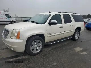 2008 GMC Yukon XL SLT 4SB z VIN 1GKFC16078R204417, wystawiony jako Copart lot #49478375 z przebiegiem 275 713 mil mil oraz Szkody całkowita. Historia ofert i sprzedaży dostępna na DreamBid. Obrazek 1.