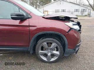 2019 Honda Passport Touring z VIN 5FNYF8H99KB005625, wystawiony jako IAAI lot #41905030 z przebiegiem 64 998 mil mil oraz . Historia ofert i sprzedaży dostępna na DreamBid. Obrazek 19.