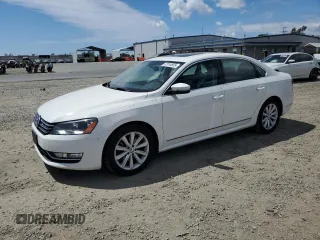 2013 Volkswagen Passat SEL Premium z VIN 1VWCP7A39DC122092, wystawiony jako Copart lot #52910885 z przebiegiem 176 661 mil mil oraz Szkoda całkowita • Salvage title. Historia ofert i sprzedaży dostępna na DreamBid. Obrazek 1.