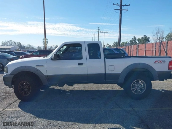 2008 Ford Ranger XLT with VIN 1FTZR45E68PA35525, listed as a IAAI auction lot 41612646 with 135189 miles. Bid and sale history available at carsss.com. Image 15.