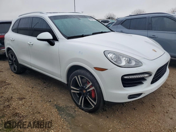 2014 Porsche Cayenne Turbo z VIN WP1AC2A24ELA87297, wystawiony jako Copart lot #80336514 z przebiegiem 86 752 mil mil oraz Szkoda całkowita • Salvage title. Historia ofert i sprzedaży dostępna na DreamBid. Obrazek 4.