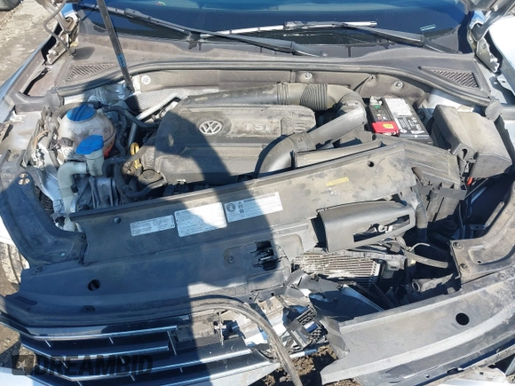 2017 Volkswagen Passat S z VIN 1VWAT7A30HC009964, wystawiony jako IAAI lot #42181146 z przebiegiem 118 855 mil mil oraz . Historia ofert i sprzedaży dostępna na DreamBid. Obrazek 10.