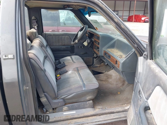 1992 Dodge Dakota с VIN 1B7FL26X0NS508319, выставлен на аукционе IAAI как лот 42468014 с пробегом 195 683 миль миль и . История ставок и продаж доступна на DreamBid. Изображение 8.