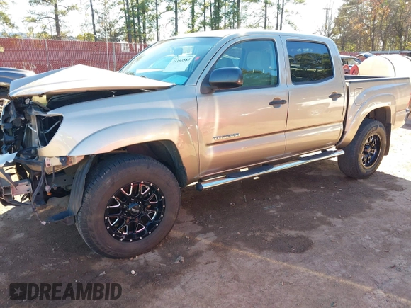 2008 Toyota Tacoma PreRunner with VIN 5TEJU62N78Z509695, listed as a IAAI auction lot 41163580 with 195,659 mi miles. Bid and sale history available at carsss.com. Image 2.
