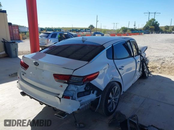 2019 Kia Optima LX with VIN 5XXGT4L33KG286060, listed as a IAAI auction lot 41758674 with Not Provided miles and . Bid and sale history available at carsss.com. Image 4.